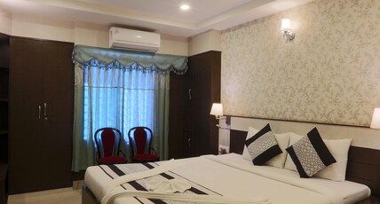 Hotel blue bird , Nagaon Room Type - Deluxe Room