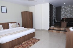 SAROVAR HILLS - HOTEL AND RESORT