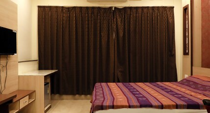 Panthanivas Room Type - A/C Super Deluxe King Size