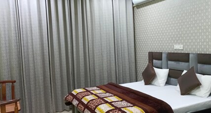 The Mehak Guest House Room Type - Deluxe Room