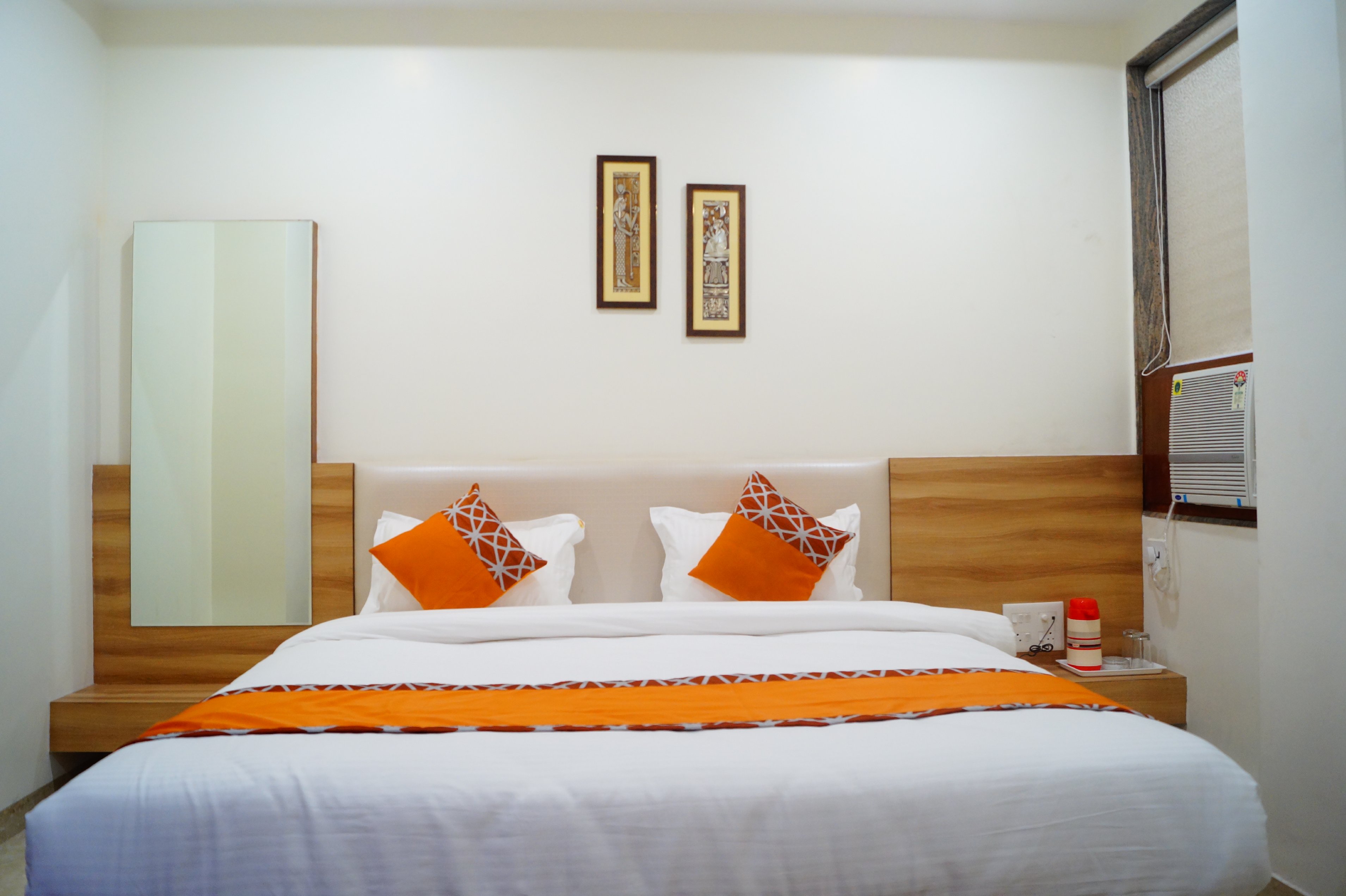 Hotel Shree Shyam International - Tap to explore photos