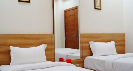 Hotel Shree Shyam International Room Type - Deluxe Twin Room