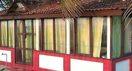 Sambobhi yoga Retreat Room Type - The Villa Room on the Beach