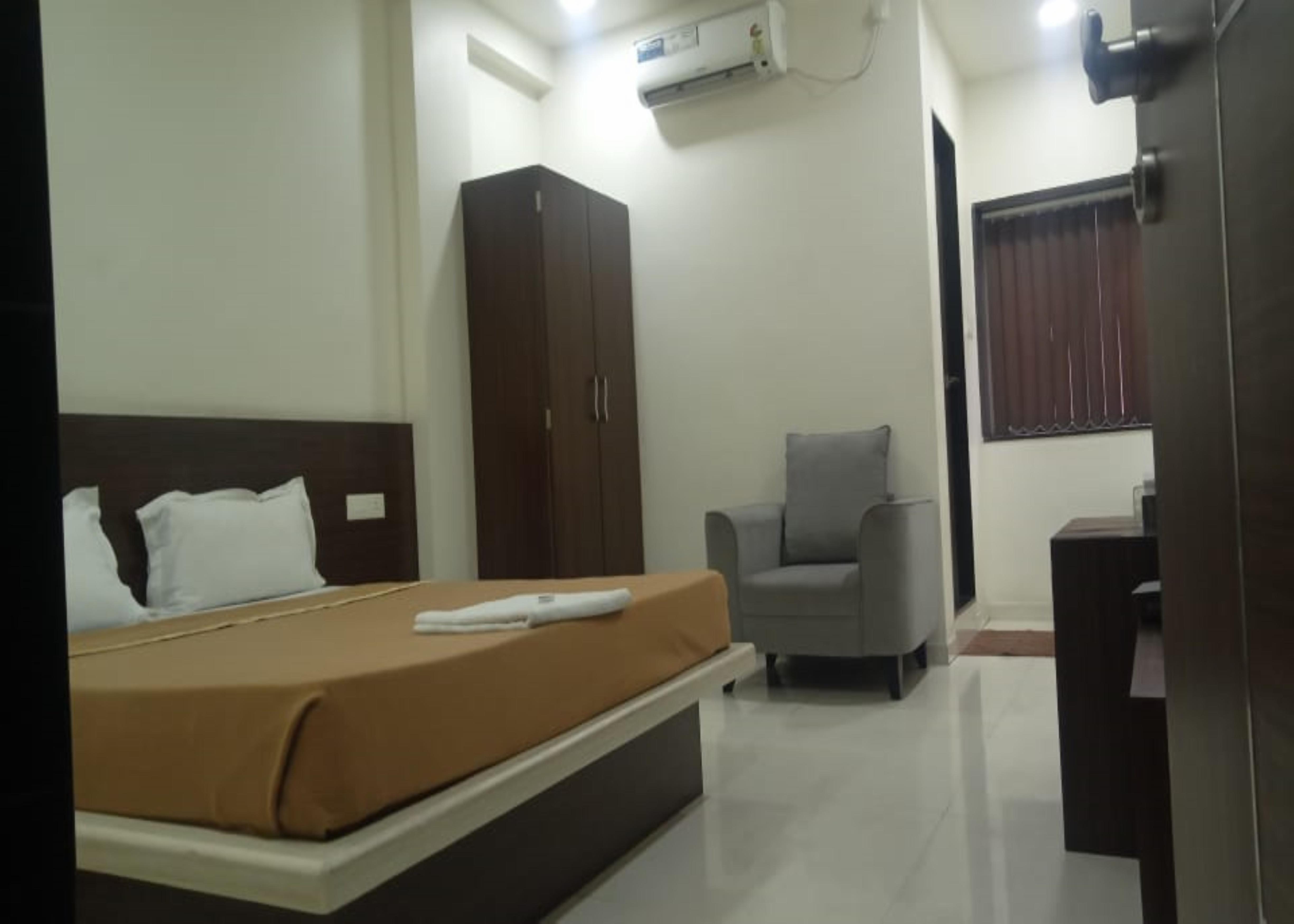 Hotel Rasika Classic Room Type - Deluxe Room Ac