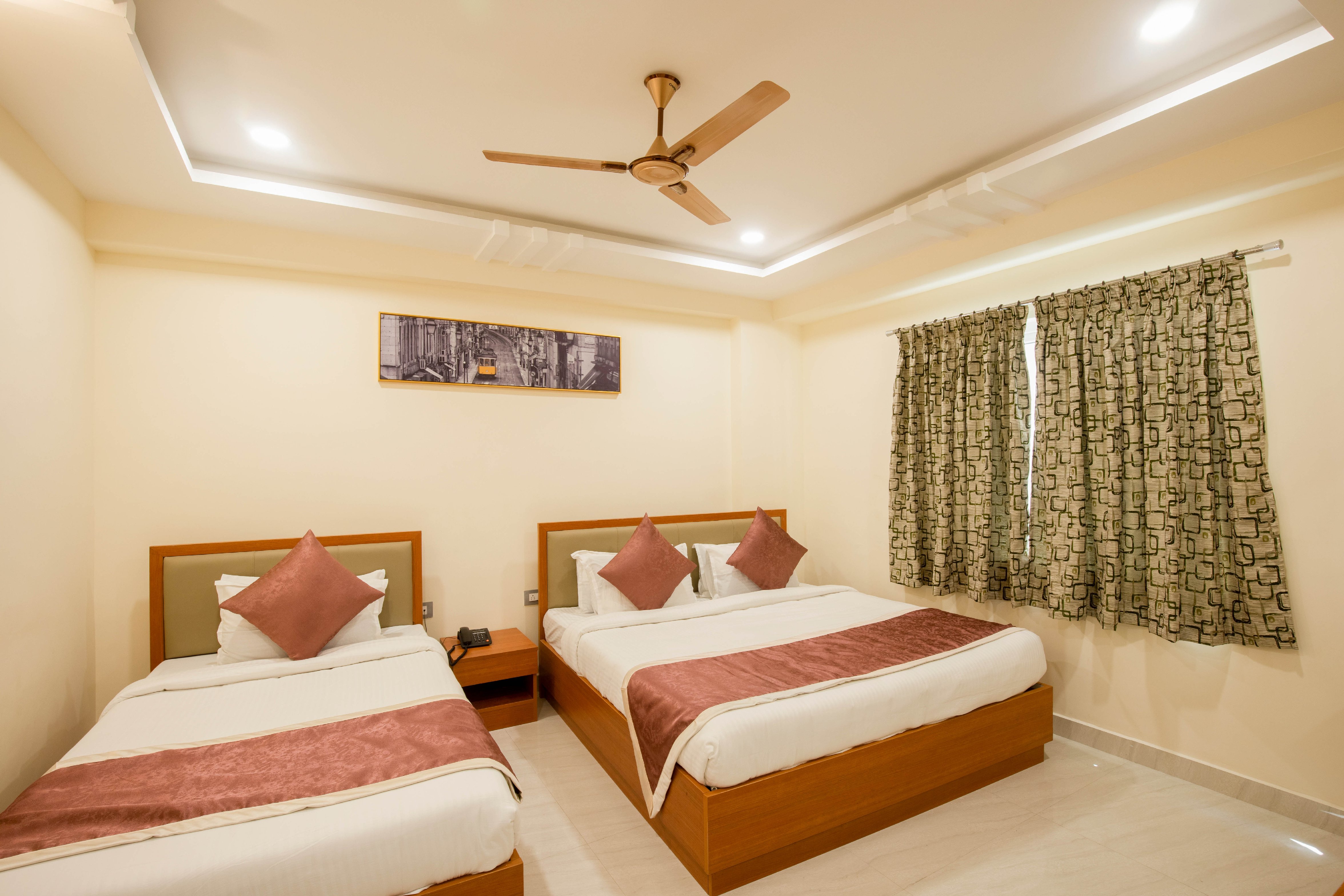 Hotel Grand Galaxy Room Type - Premium Triple