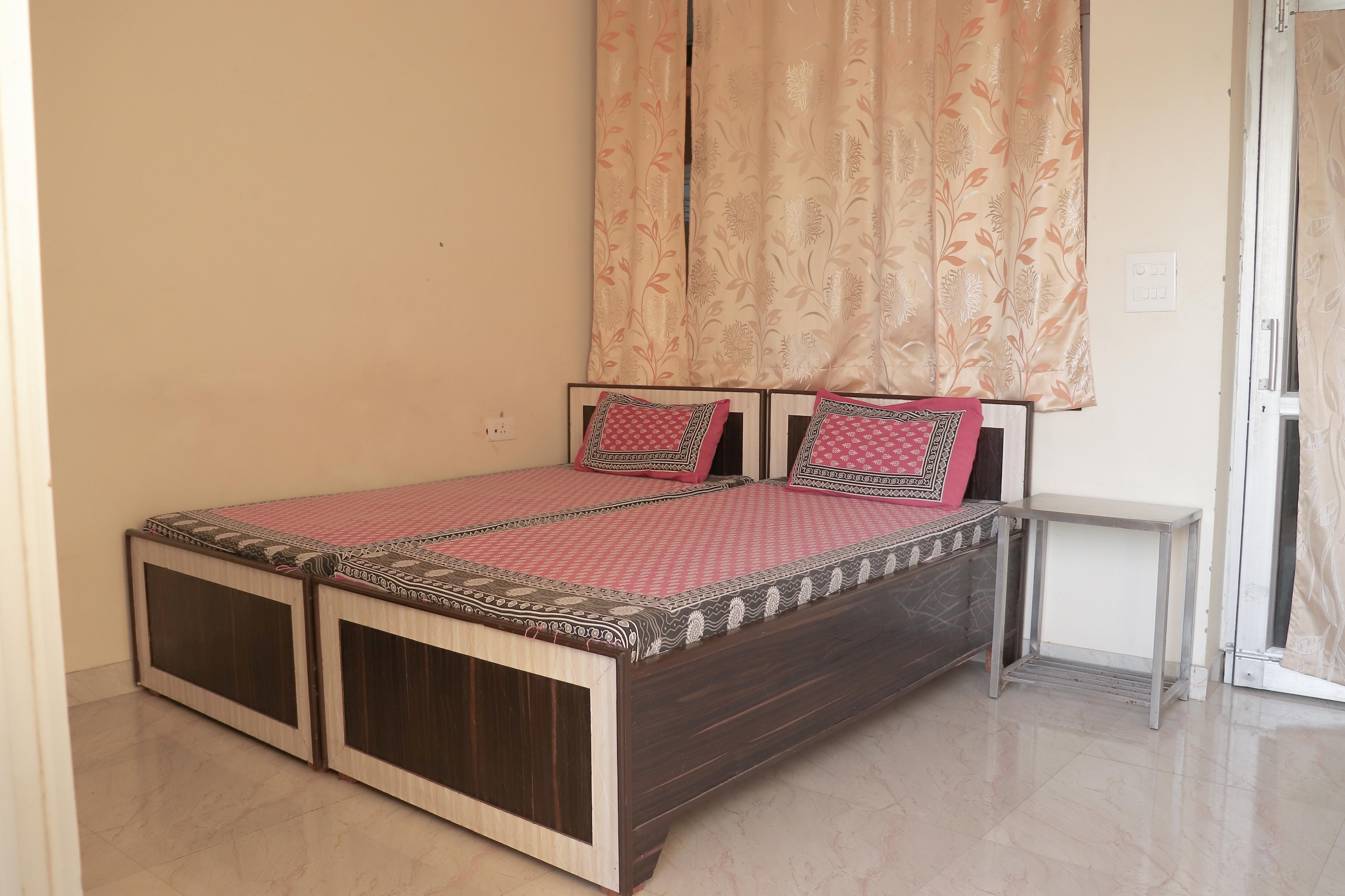Gayatri Kunj Guest House - Tap to explore photos