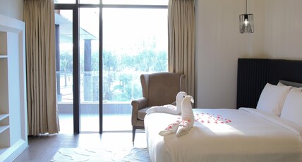 Udman Hotel Greater Noida Room Type - Premium Room