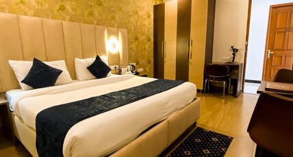 Sky Suites Huda City Centre Room Type - Sky Deluxe Room