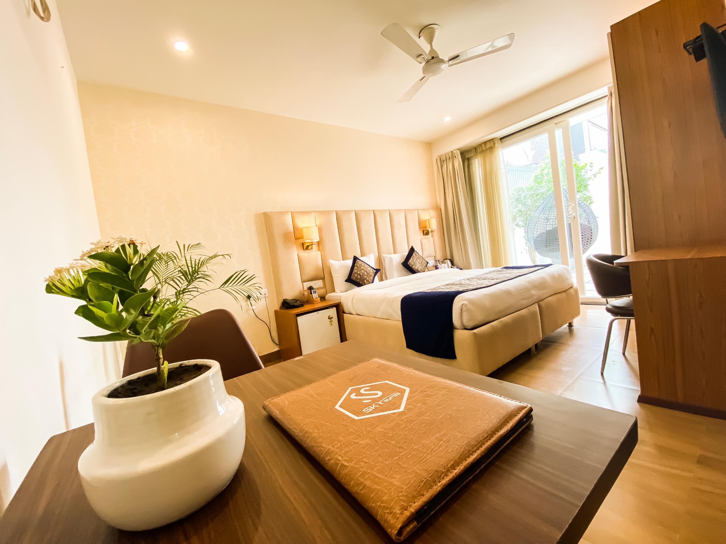 Sky Suites Huda City Centre Room Type - Presidential Suite with Balcony