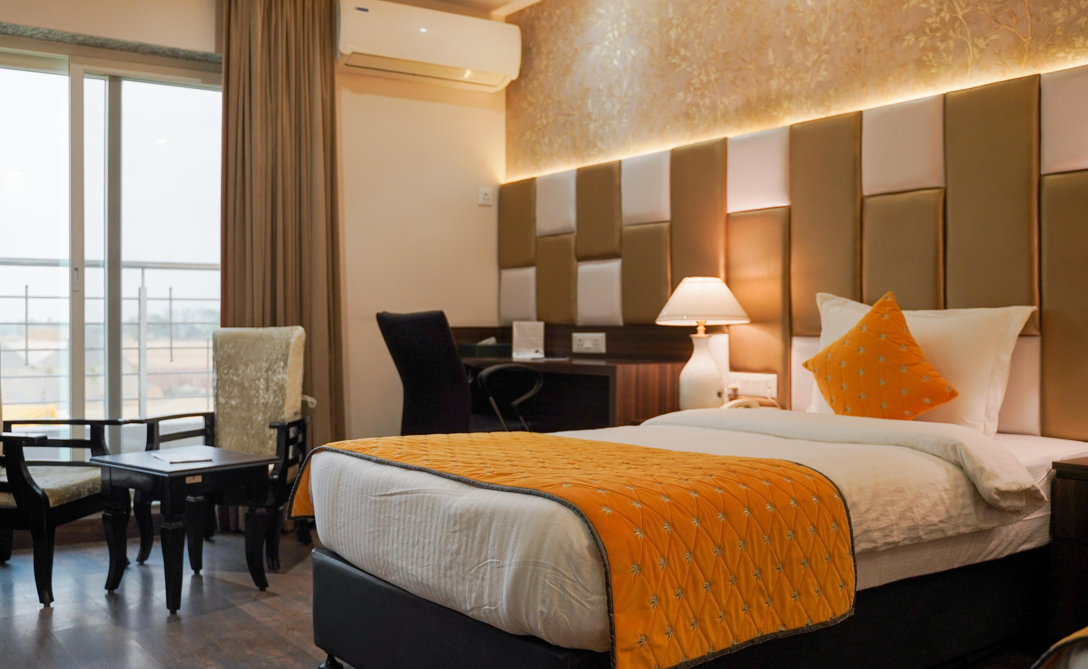 DALAAN RESORT Room Type - DELUXE  ROOM