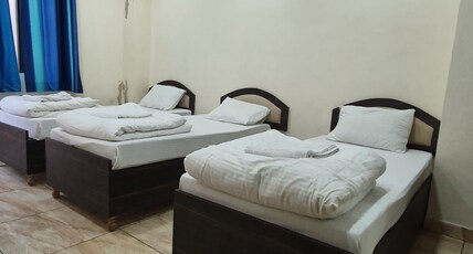 Himalayan Hostel Room Type - Single Bed in triple sharing room