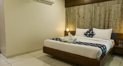 Gnine Room Type - Deluxe Room