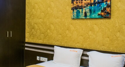 BELLS GRAND INN Room Type - Deluxe Queen Room
