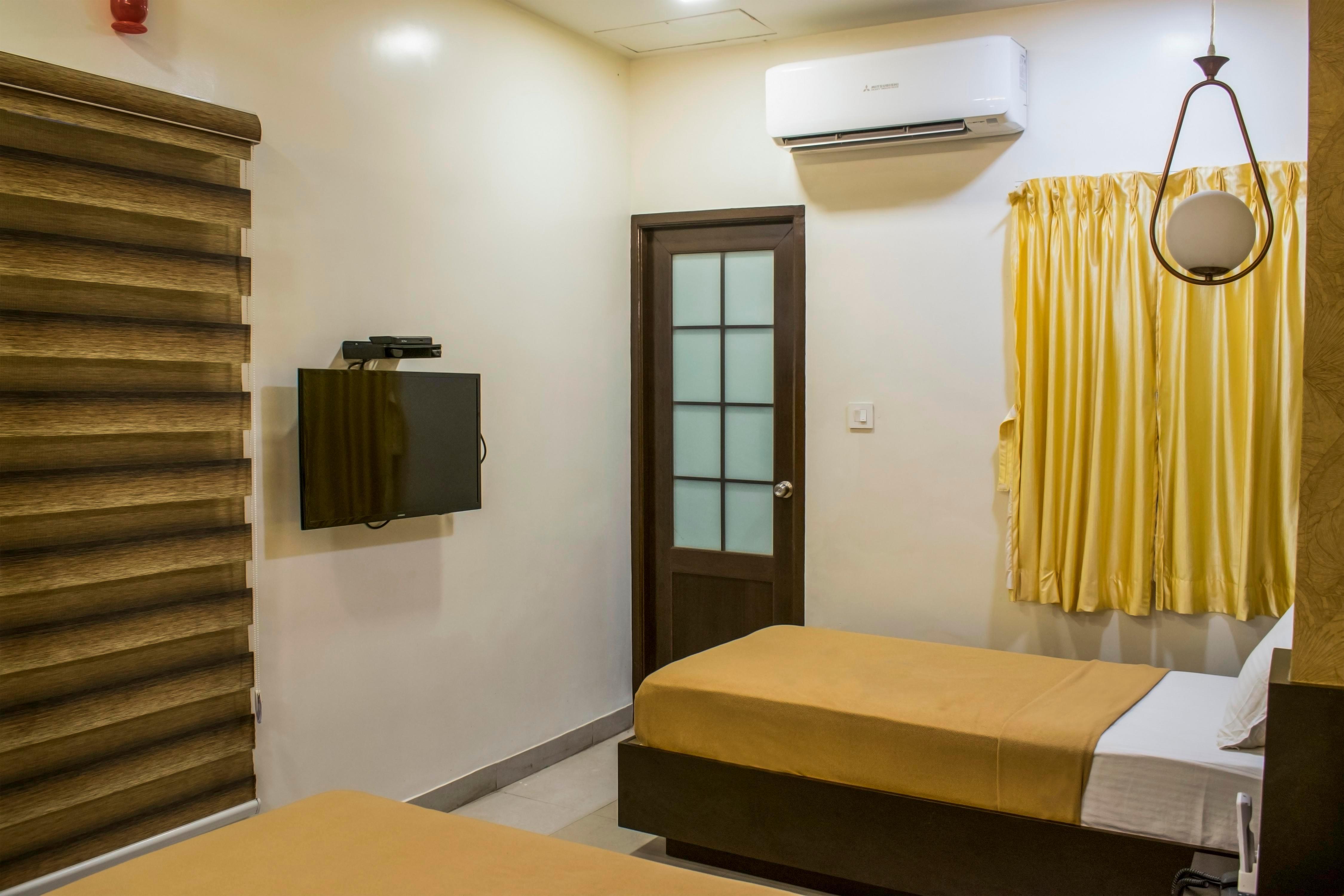 BELLS GRAND INN Room Type - Deluxe Twin Room