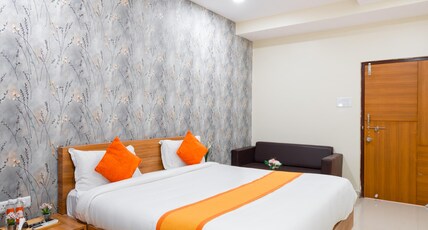 IRIS AT NEST Room Type - Iris Superior King Room
