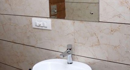 BRS Inn Room Type - Deluxe Room