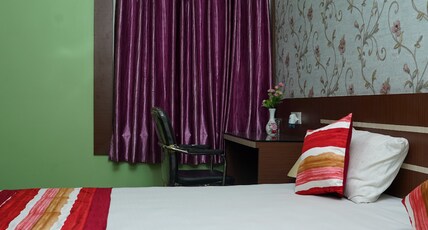 HOTEL ROYAL'S Room Type - Deluxe Non Ac Room