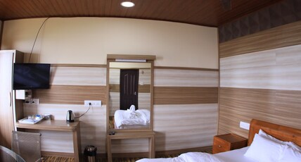 Orma Farm Resort | Rooms & Caretaker Room Type - TEA GARDEN ELEGENCE