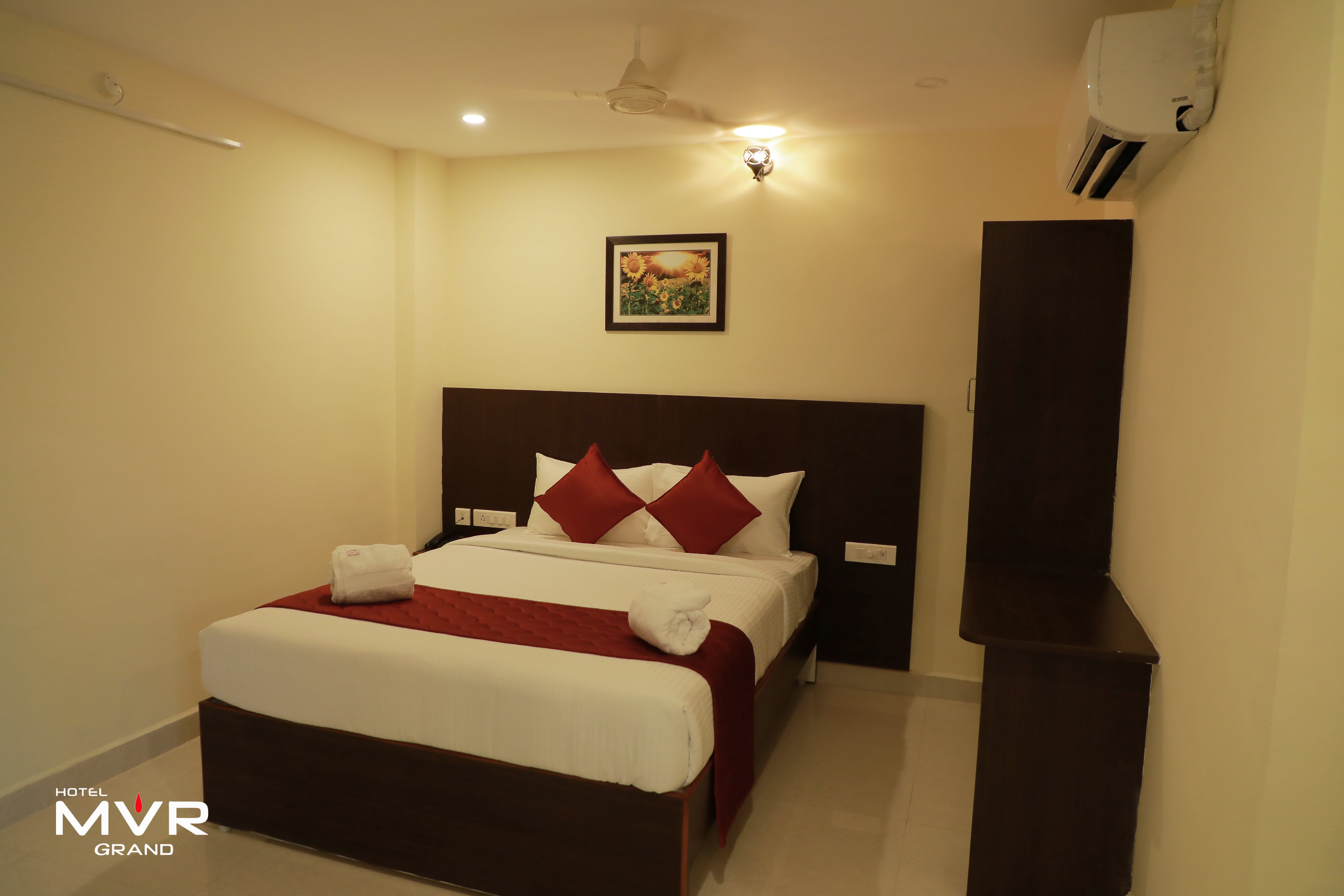 Hotel MVR GRAND Room Type - Classic