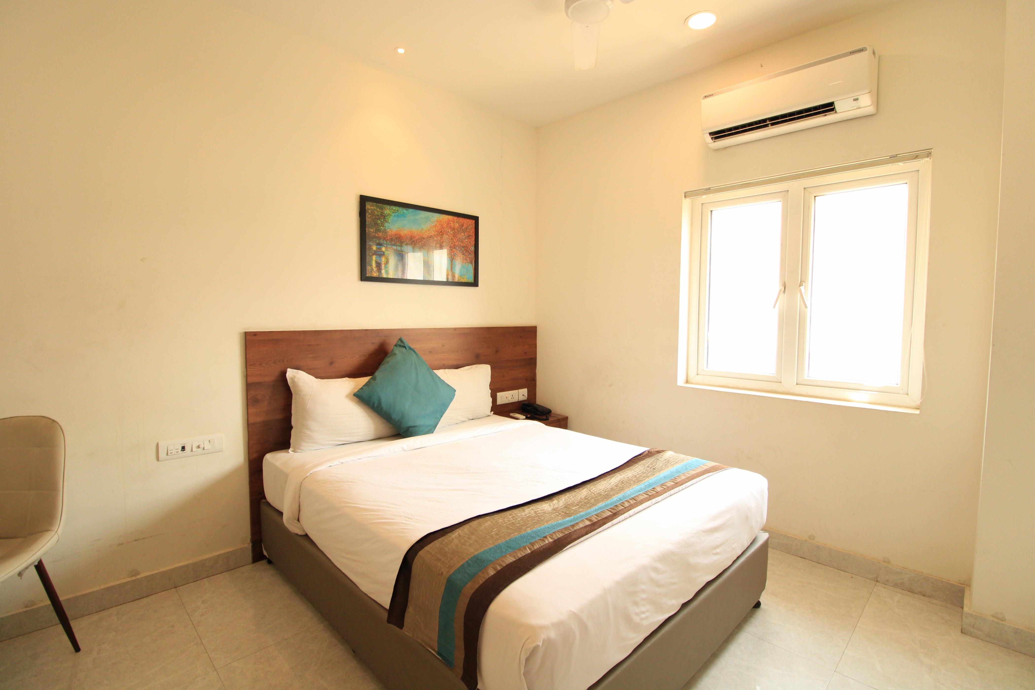 Arunaa Inn Airport Hotel Chennai - Tap to explore photos