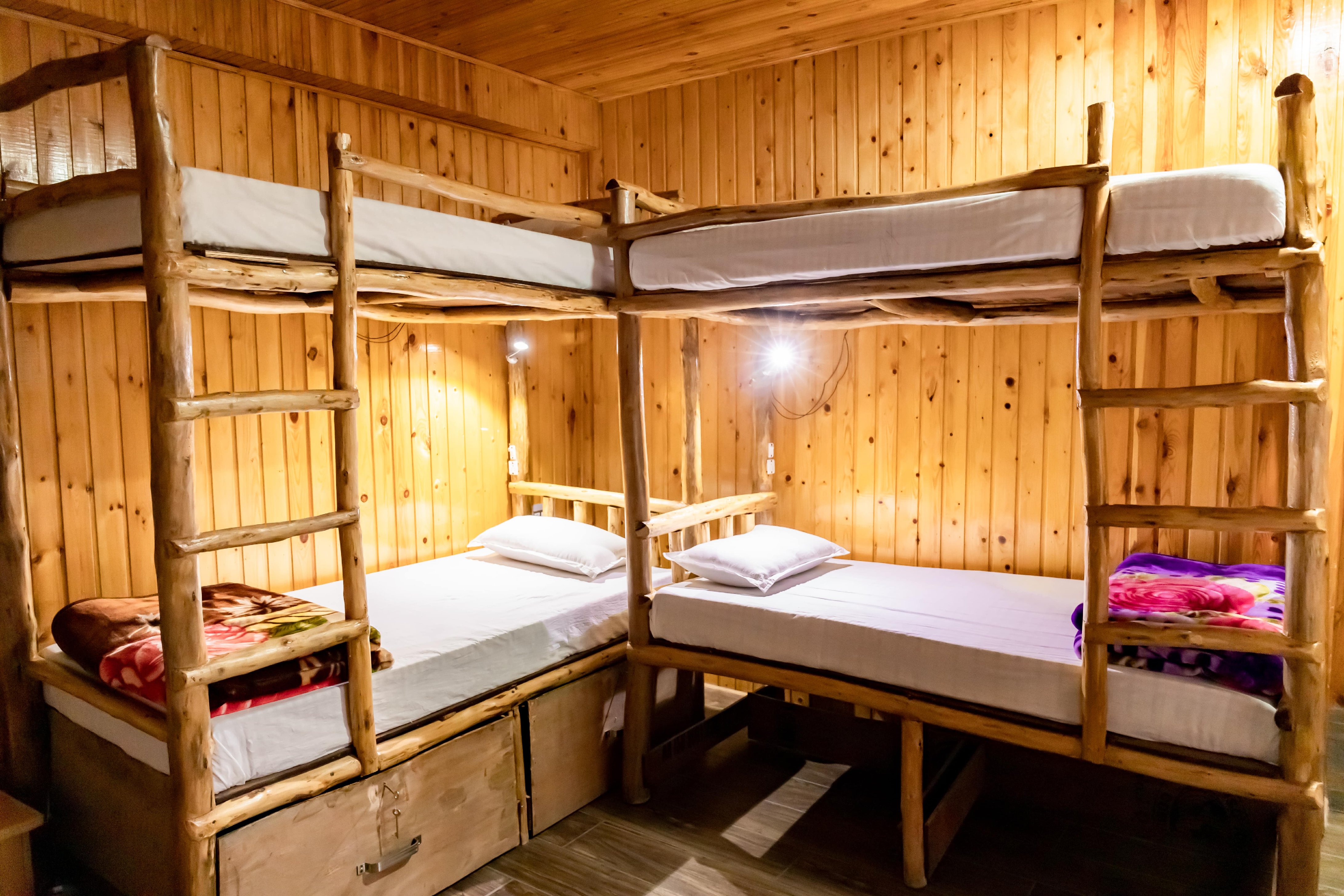 Mazel Tov Hostel & Cafe, Tirthan Valley Room Type - 6 Bed Dorm