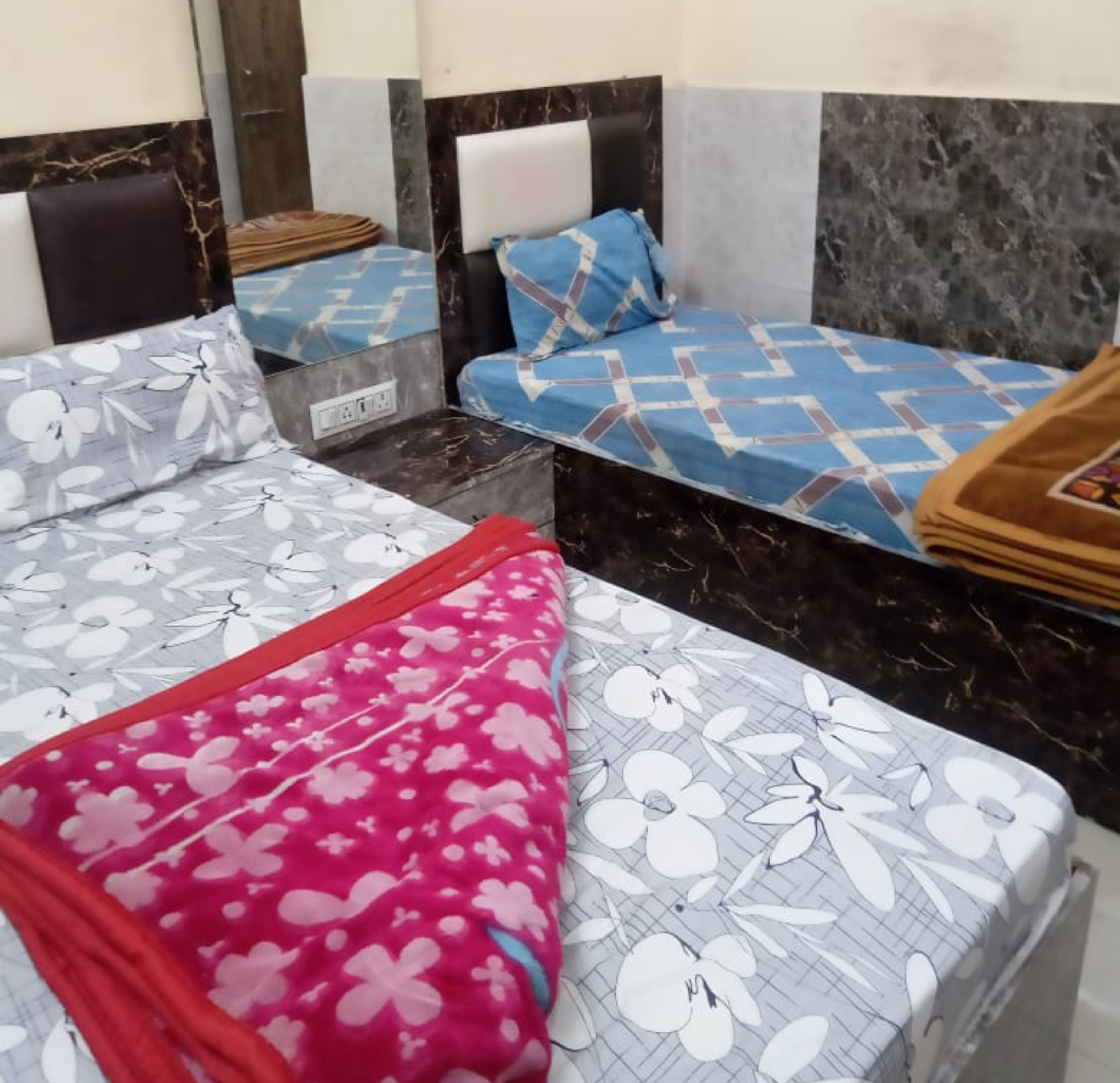 Welcome By WB Hotels Kanpur - Tap to explore photos