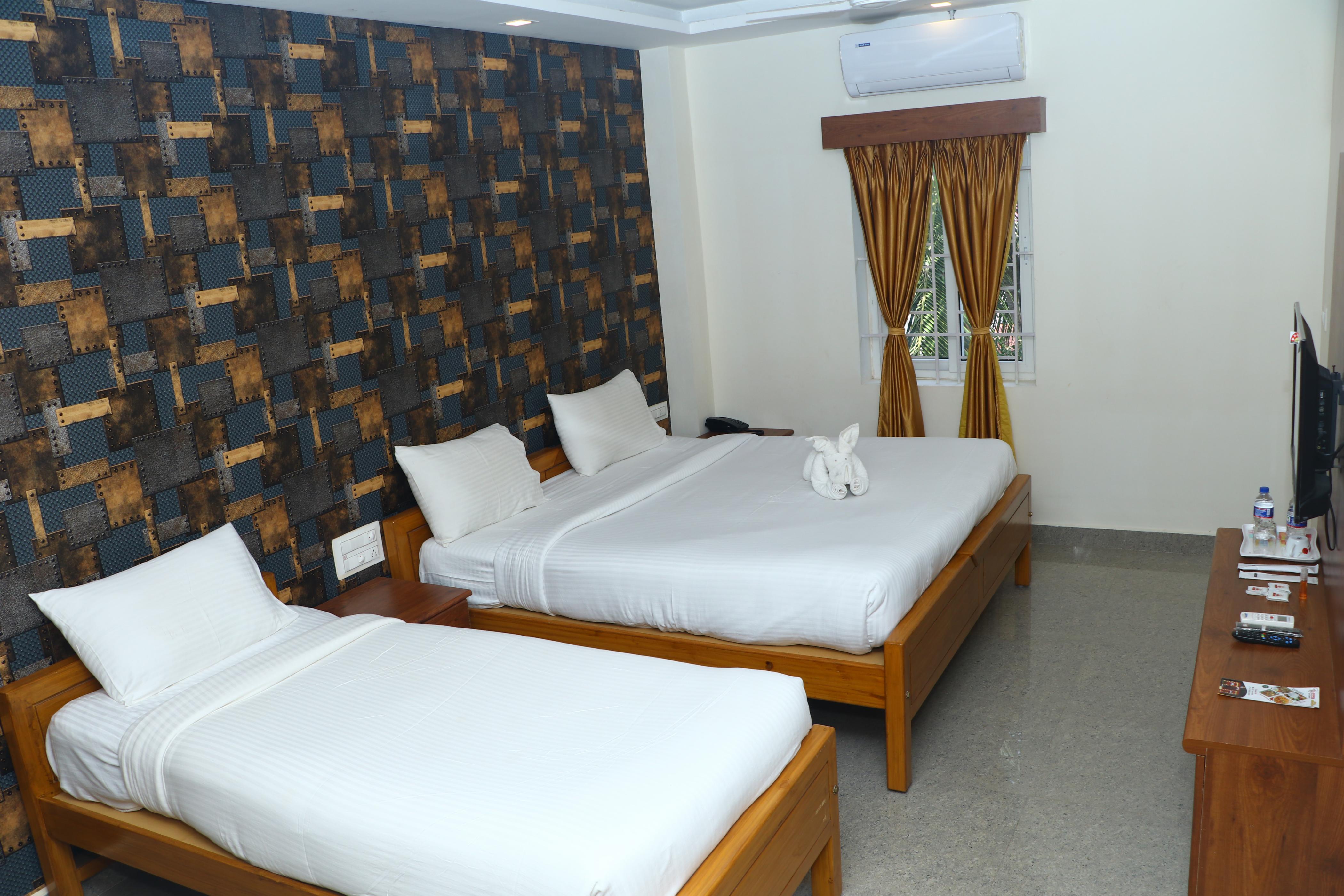 Hotel BK San Room Type - Triple Deluxe