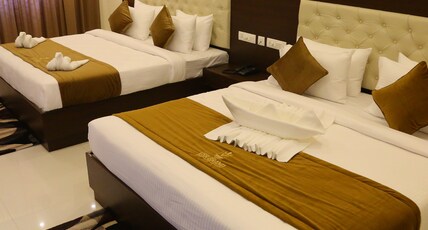 VSR GRAND Room Type - Deluxe Queen Room with Two Queen Beds