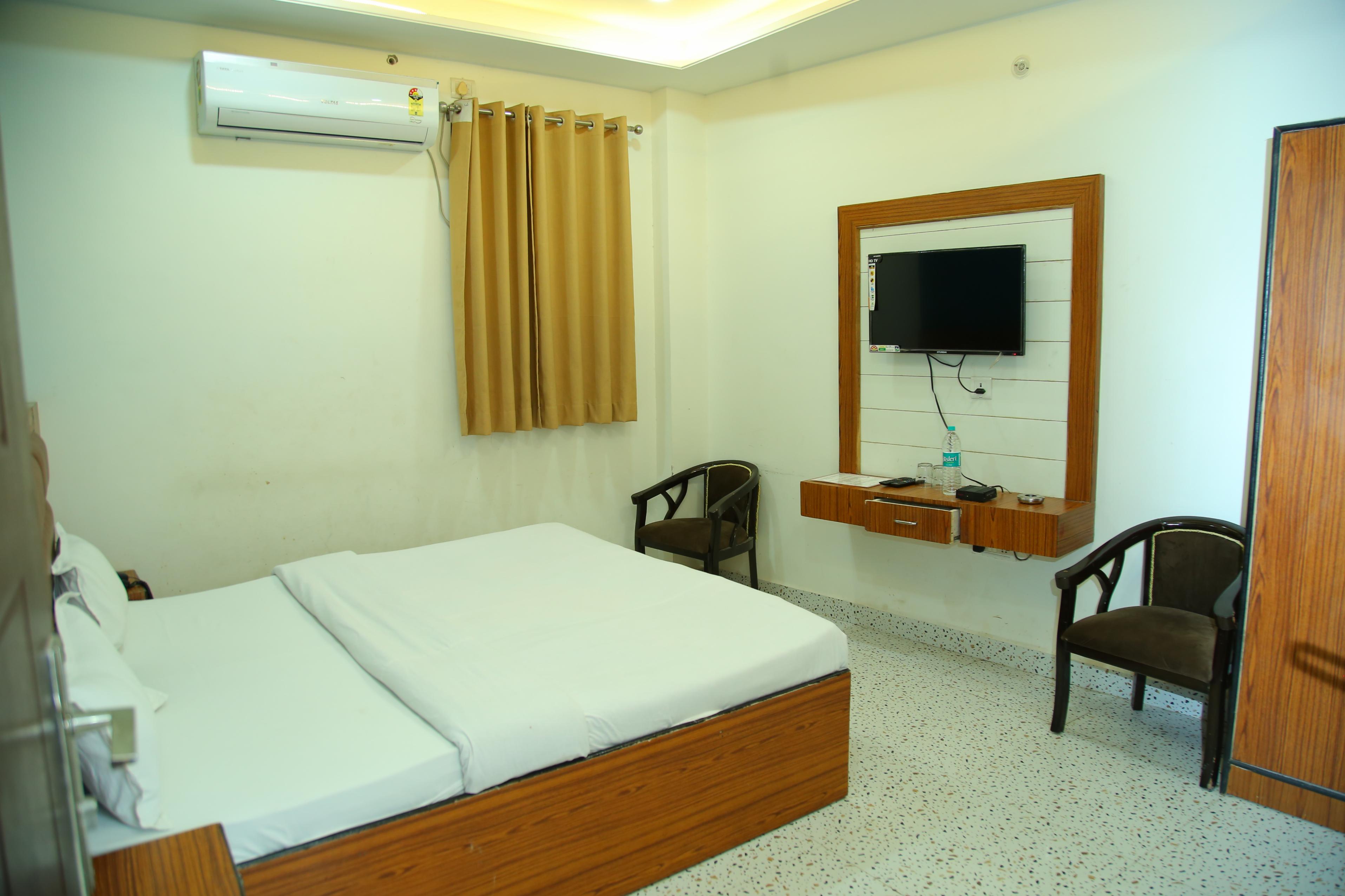 FLUTE INN GUESTHOUSE Room Type - STANDARD ROOM