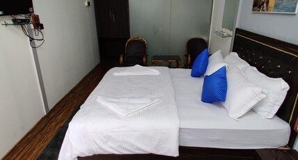 Regina's Place | Rooms & Restaurant Room Type - Deluxe Room Regina's Place | Rooms & Restaurant Room Type - Deluxe Room