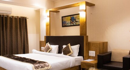 Hotel Crystal Inn Room Type - Suite Room AC