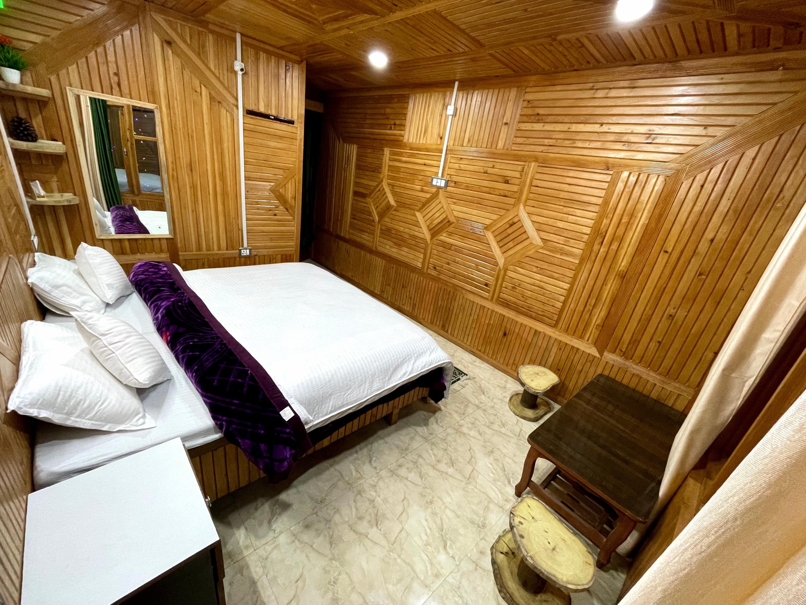 Pin Parvati Great Himalayan Homestay Room Type - deluxe room with attached washroom