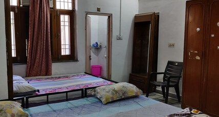 House No 87 Room Type - Family room