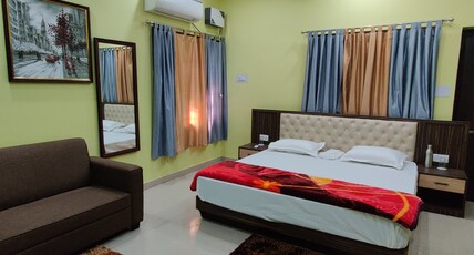 FYNstay Room Type - Deluxe Z2