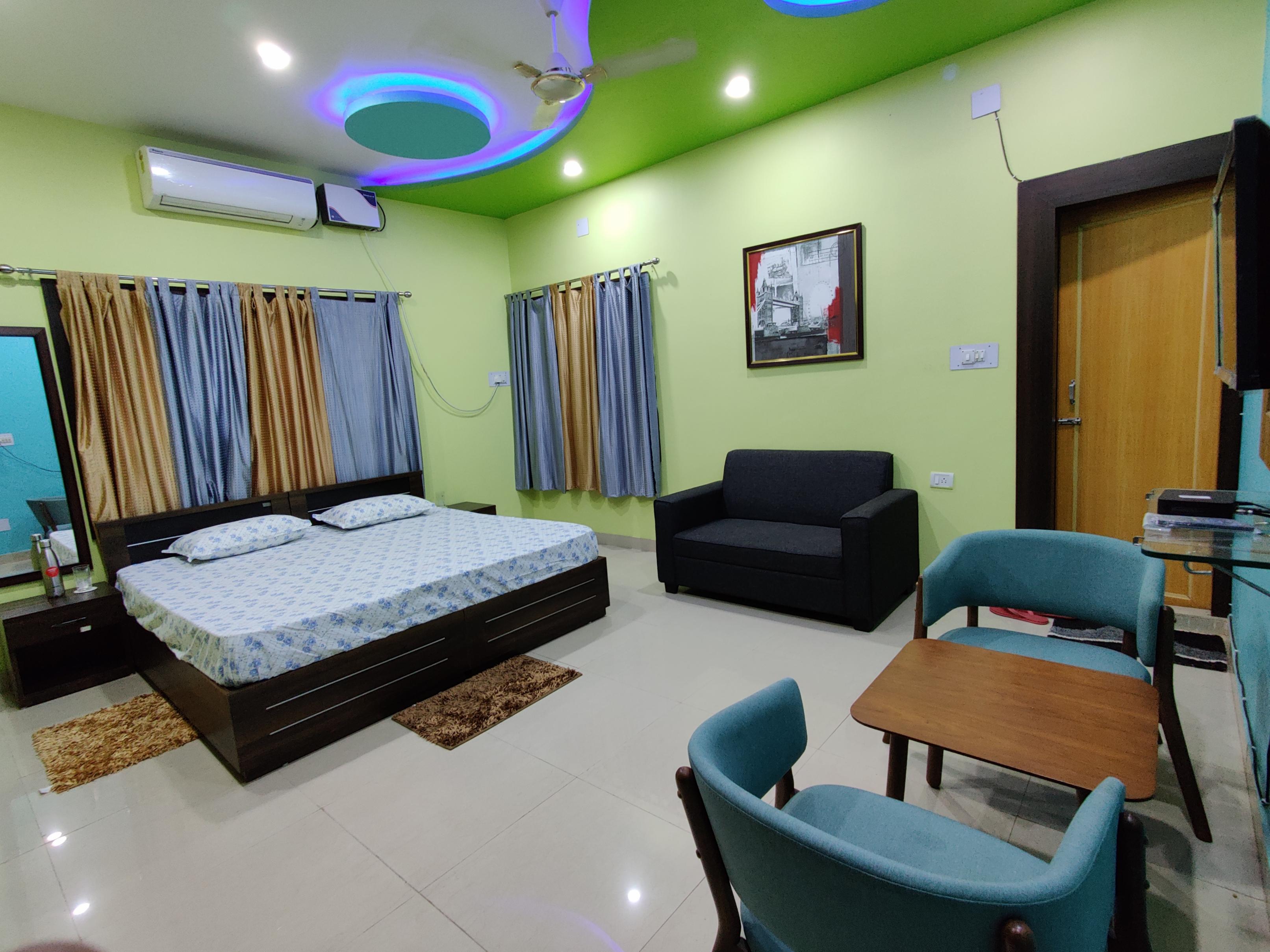 FYNstay Room Type - Deluxe Z1