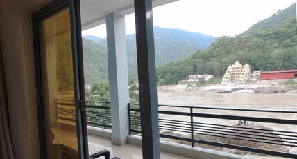 Himalayan Tree on the Ganges Rishikesh Room Type - 2 Double Bed Family Room with Ganga View and Blacony