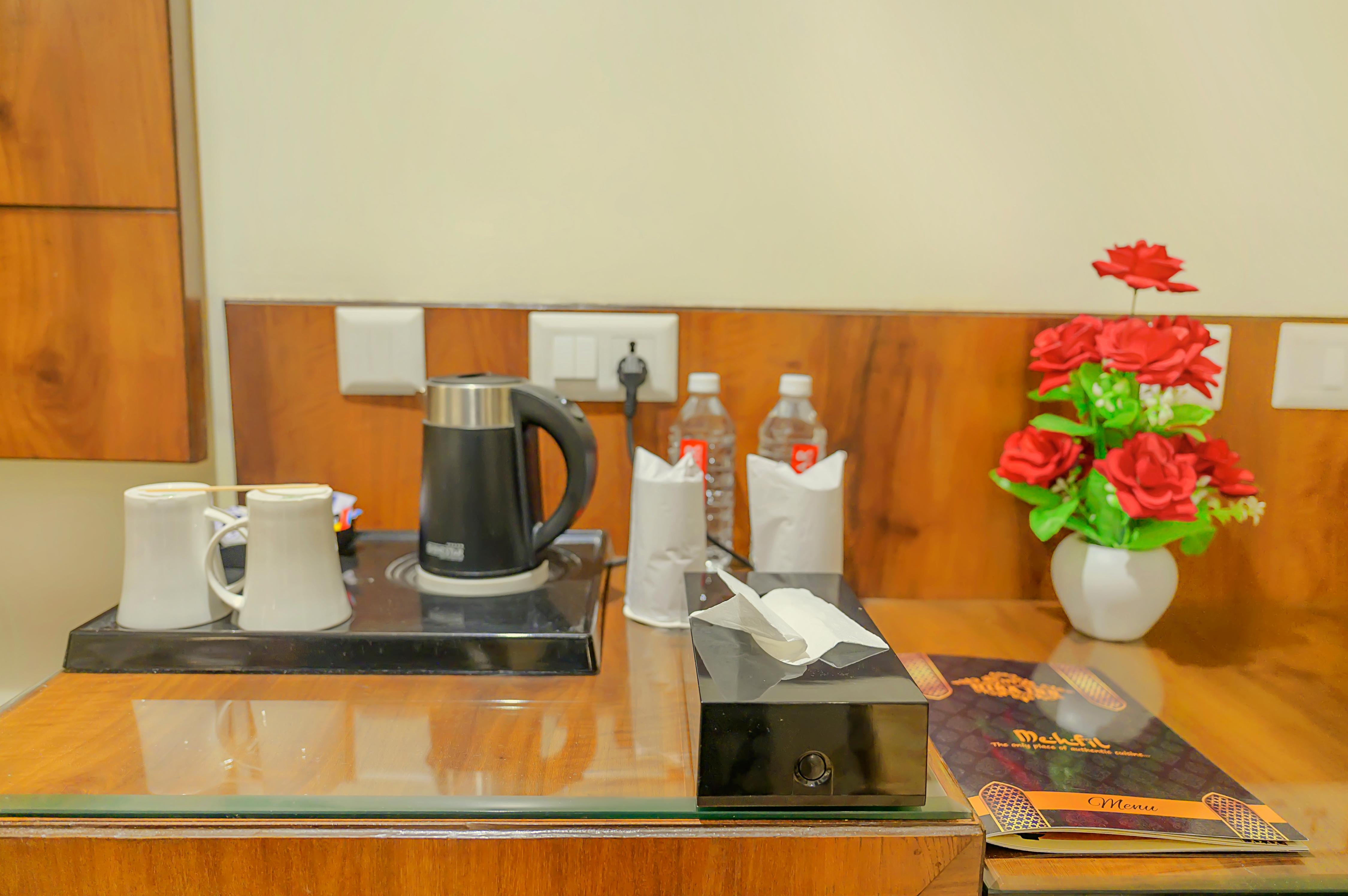 Hotel Hira Inn@10mins From Railway & Bus Station - Tap to explore photos