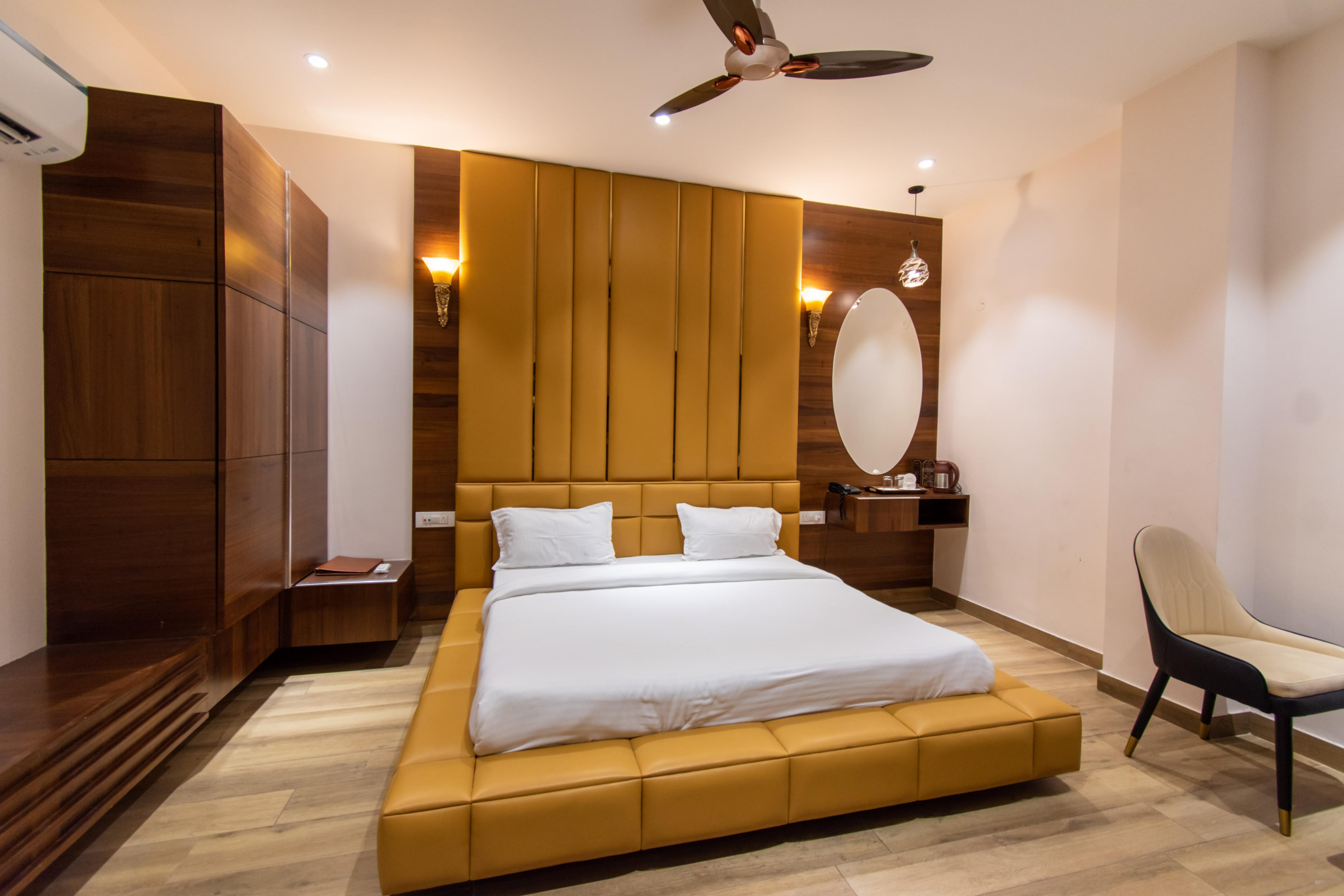 Hotel MM Castle - Tap to explore photos