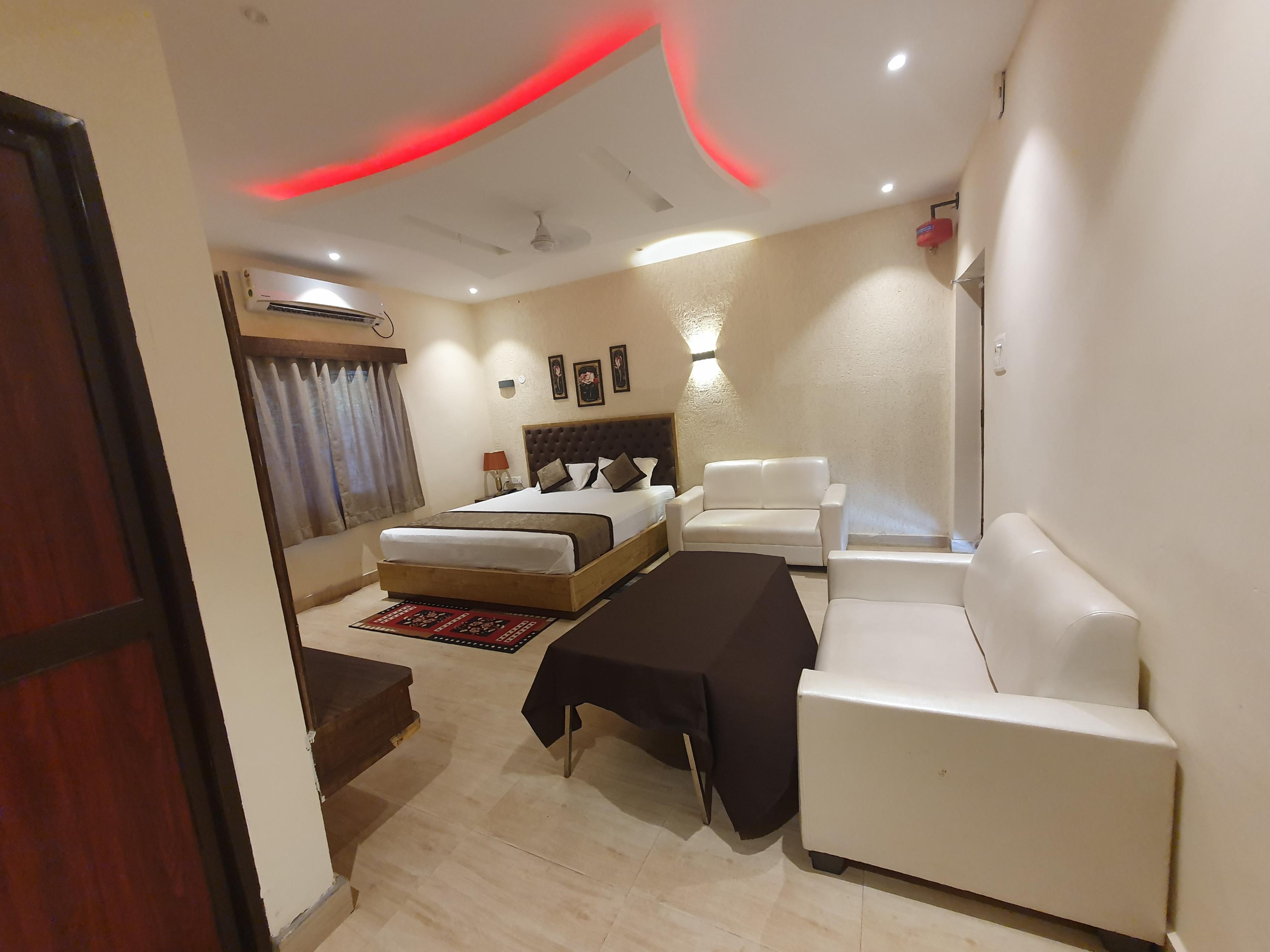 FOCUS CLUB AND RESORT Room Type - Semi Suit Room