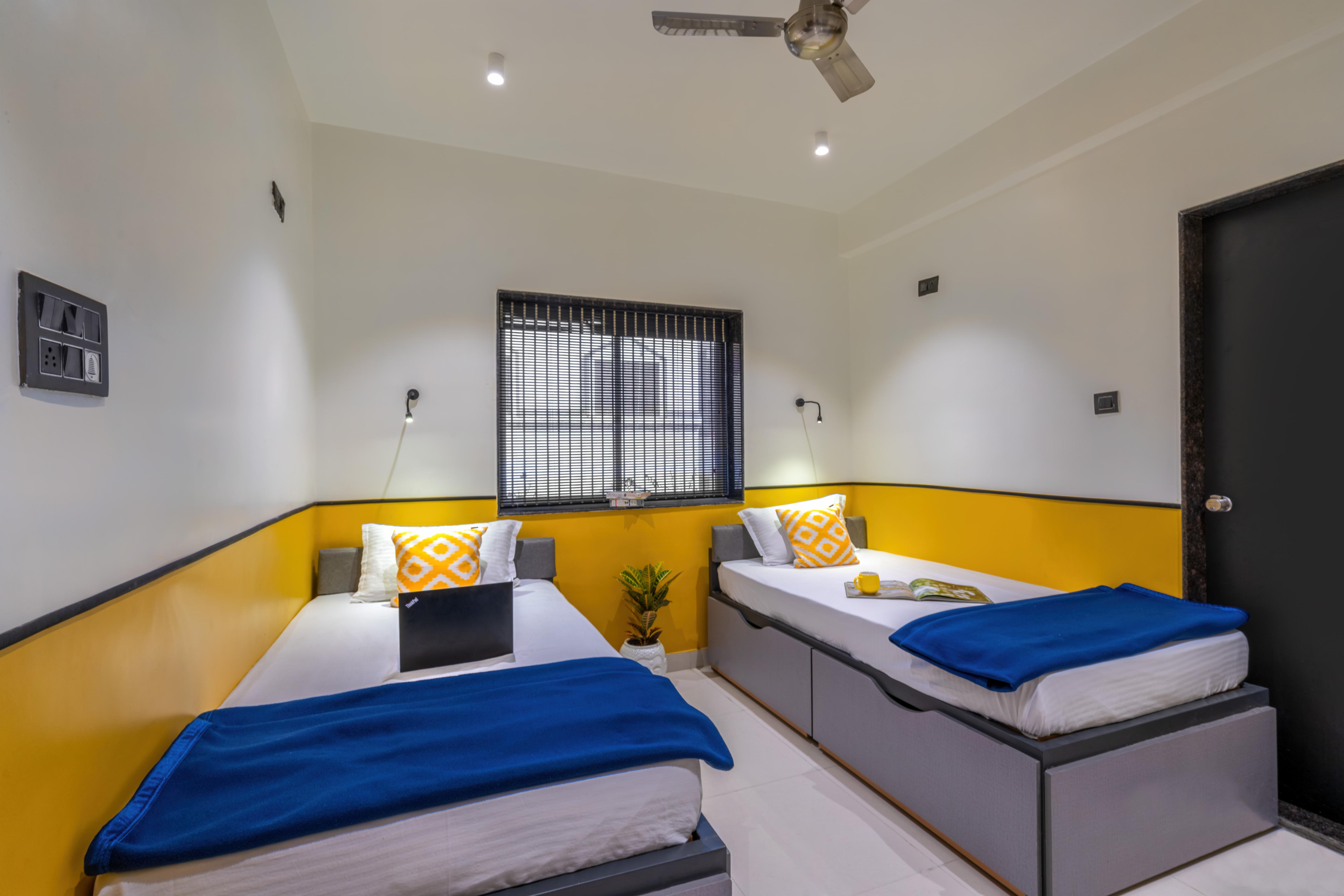 CoLiWo Un (Viman Nagar) Room Type - Ac Twin Comfort Zone