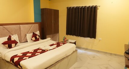 SJH Venkatesh Room Type - Deluxe Double Room