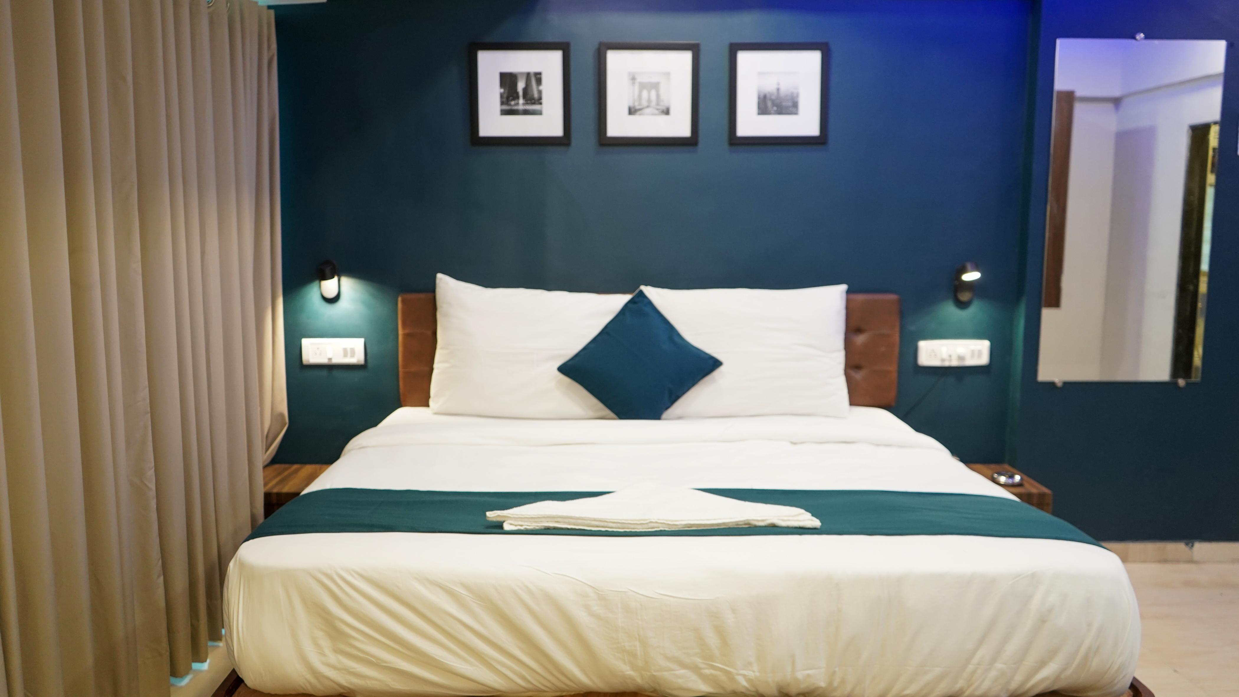 Hotel Grand ( Kandivali West ) Mumbai Room Type - AC Deluxe Comfort Room