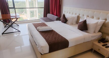 White Mist by NAVA Room Type - Clubroom-Comfort