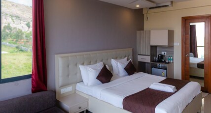 White Mist by NAVA Room Type - Clubroom-Comfort White Mist by NAVA Room Type - Clubroom-Comfort