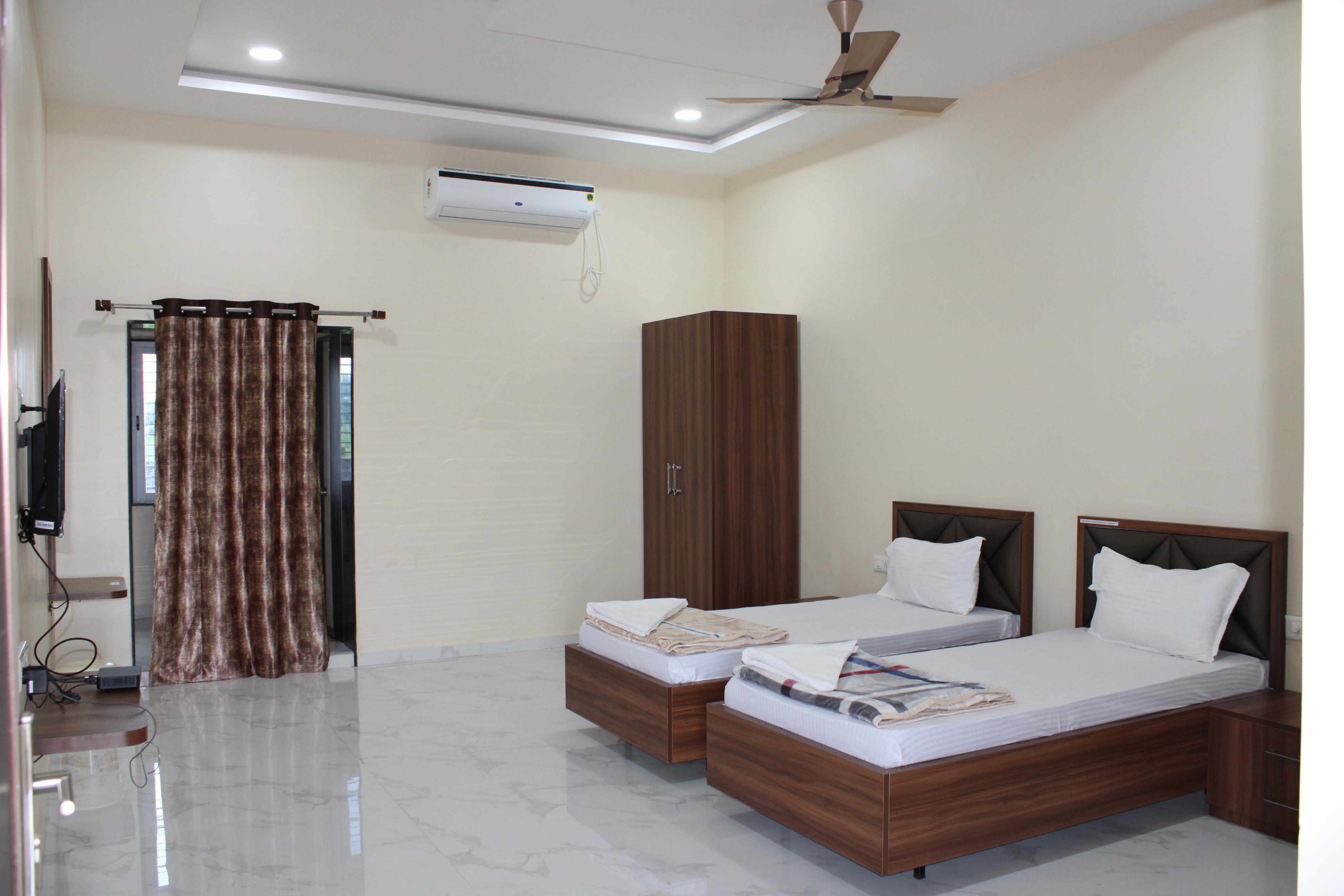 Hotel Mauli Residency - Tap to explore photos
