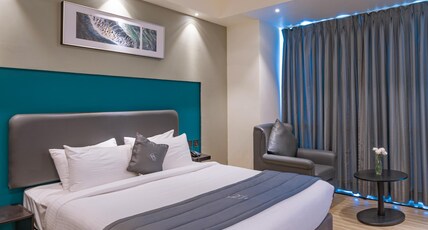 REPUBLIC INN Room Type - SUPERIOR ROOM