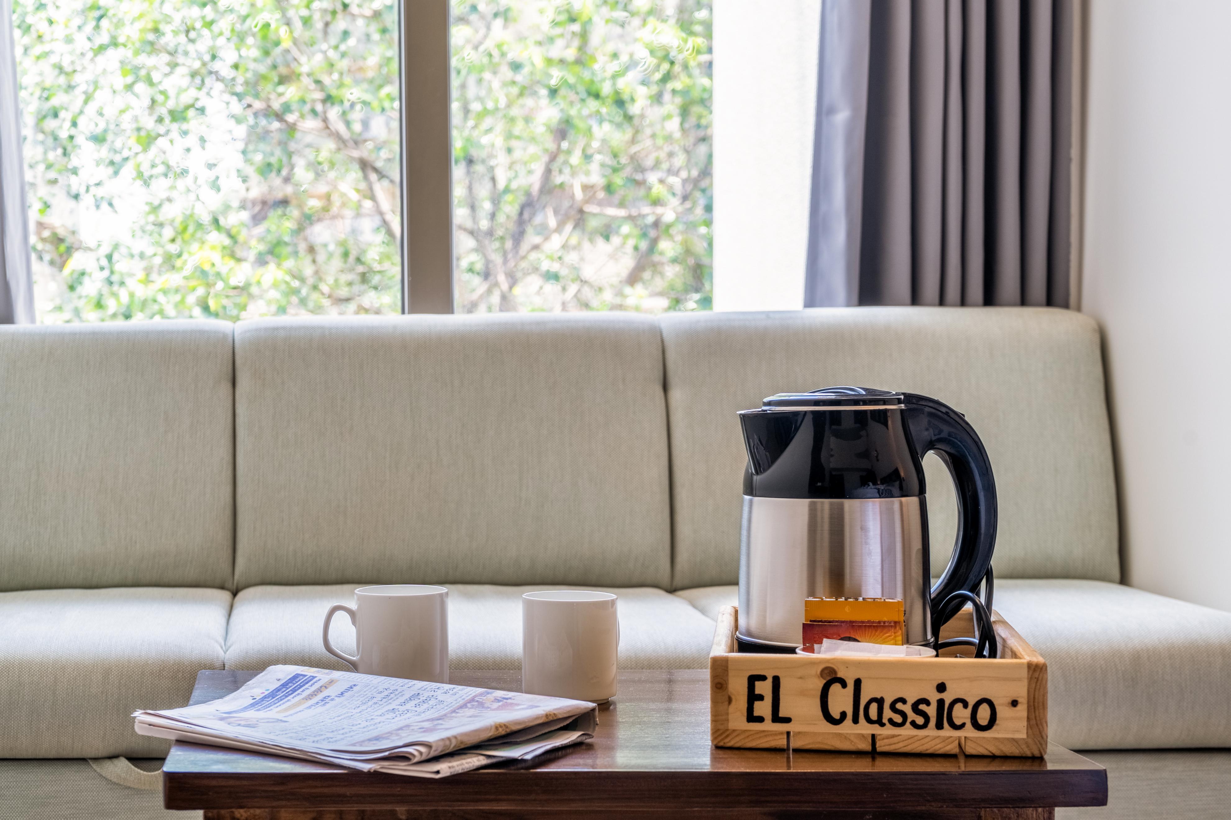 EL CLASSICO - Tap to explore photos