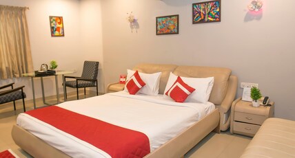 Hotel Star Residency Room Type - Deluxe Room
