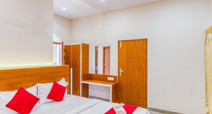 Sandanams Villa Coutralam Room Type - Super Deluxe Room