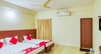 Sandanams Villa Coutralam Room Type - Standard Triplet Room